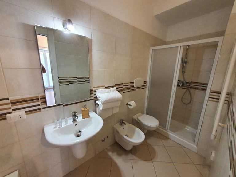 Arco Della Neve Guest House Bari Luaran gambar